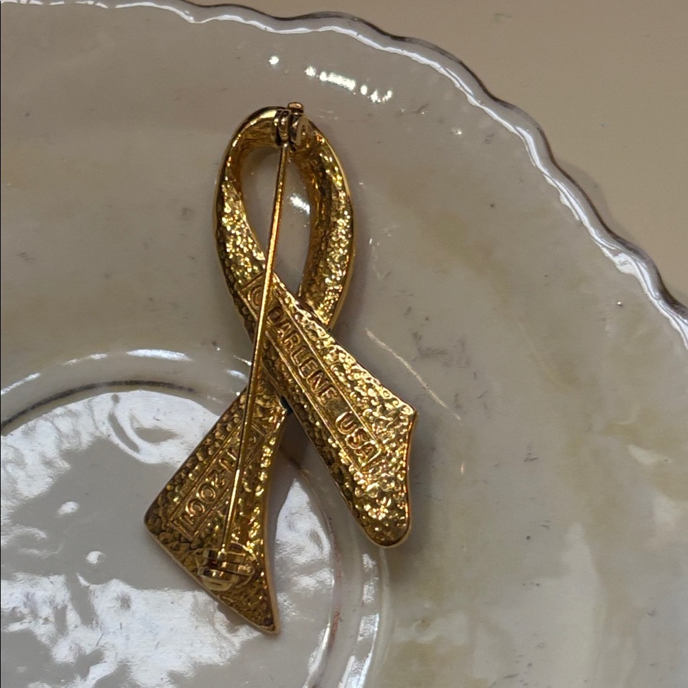 Signed Darlene brooch - Picture 2 of 3
